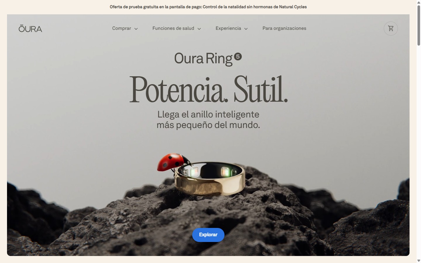 Hero de producto en calma editorial: serif grande + un detalle natural que calienta la tecnología
